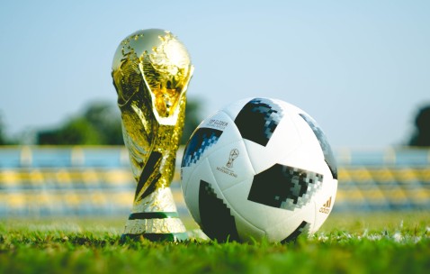 2026世界杯下载-西班牙，密集赛程下，一柄防线之盾如何称量欧陆王座之重？